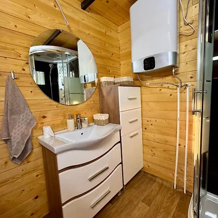 The Nest Raft Holiday home